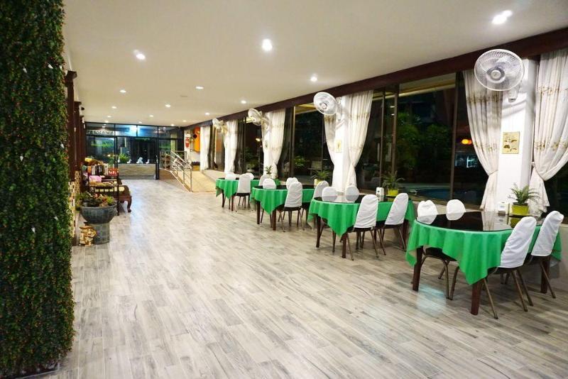 Suppamitr Villa Hotel Pattaya Exteriör bild